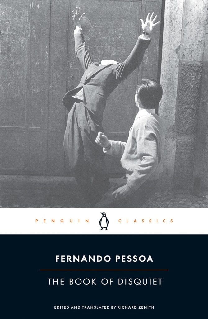 The Book of Disquiet (Penguin Classics) (متن کامل)