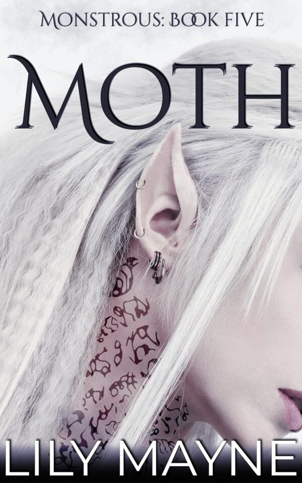 Moth (Monstrous Book 5) (متن کامل)