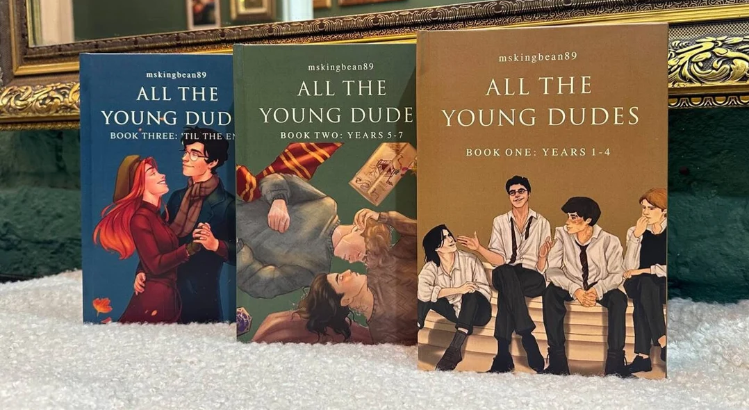 All The Young Dudes کتاب همه یاران جوان (مجموعه 3 جلدی Volume 1+2+3 )